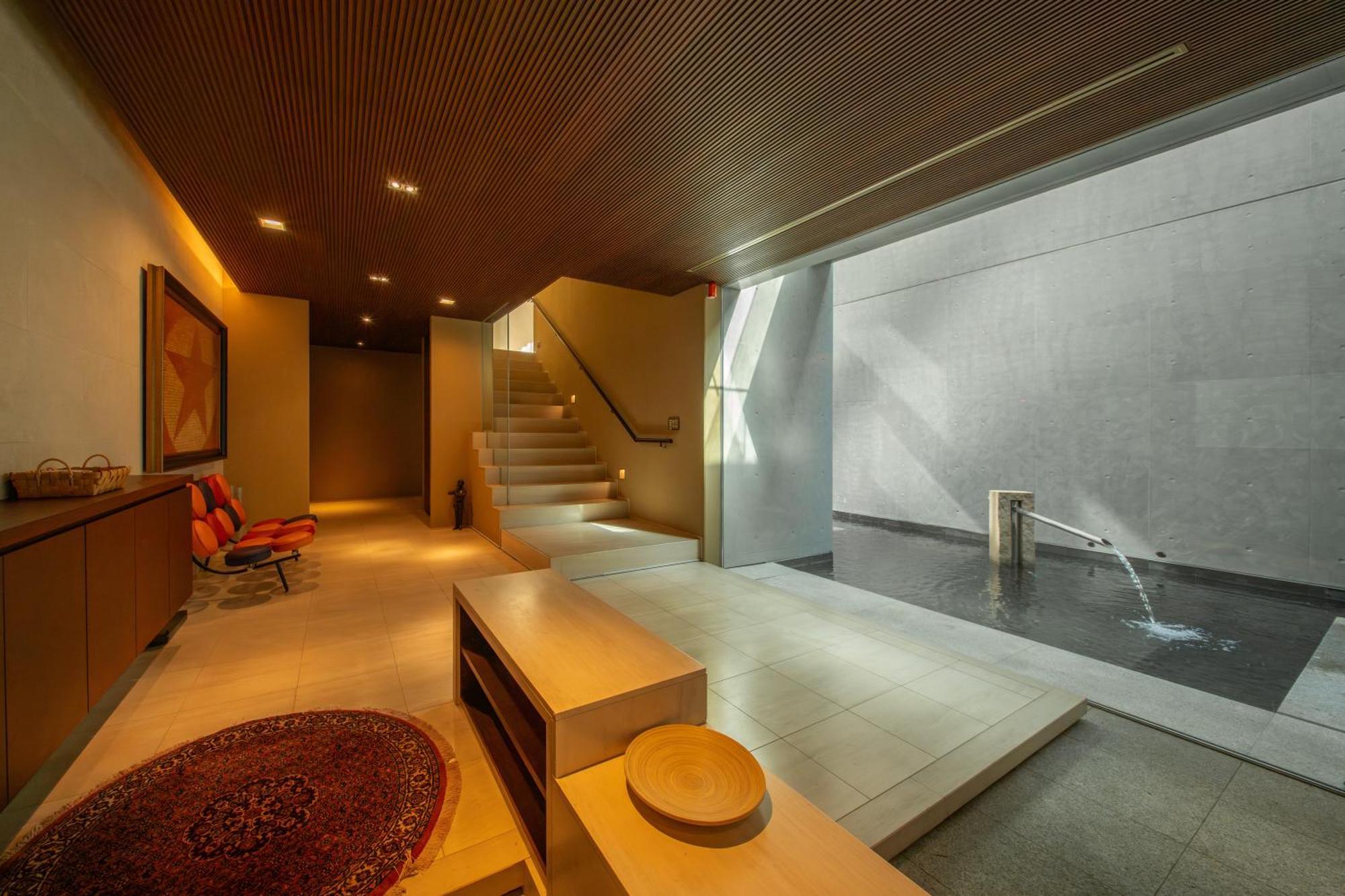 Azabu Modern House The Tokyo Tower Can Be Seen From The Villa 500M2 Exterior photo